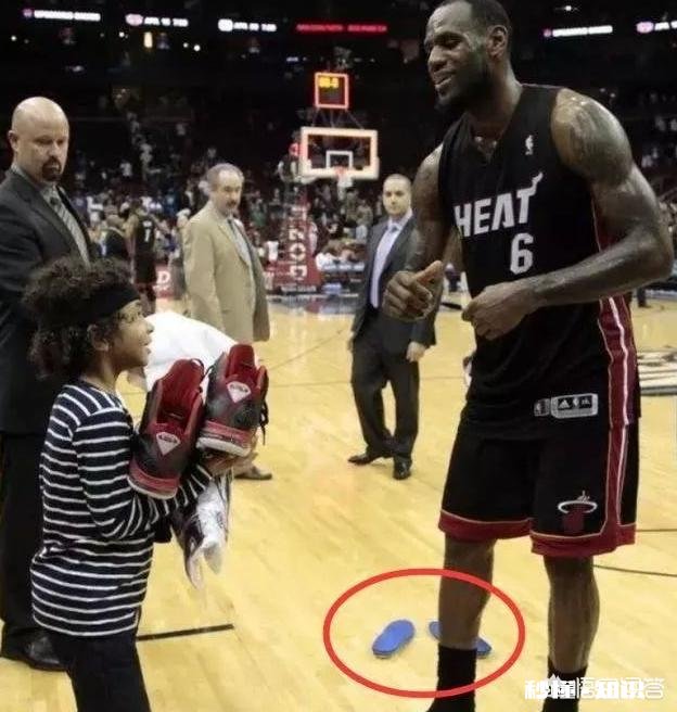 nba球星送鞋为什么不送鞋垫