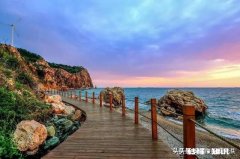 目前面临选择在哪里住的问题，是选择不花钱但没有安全感的前公司宿舍，还是有安全感但花