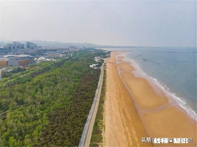 打算带孩子去日照玩，日照哪里有免费海水浴场