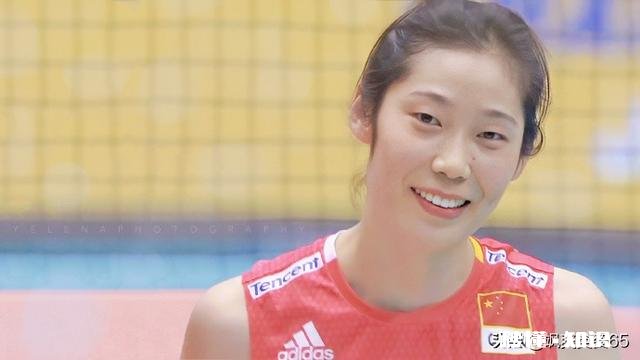这届女排姑娘，有郎平太幸运了，对吗