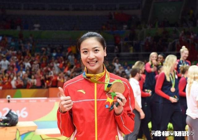 这届女排姑娘，有郎平太幸运了，对吗