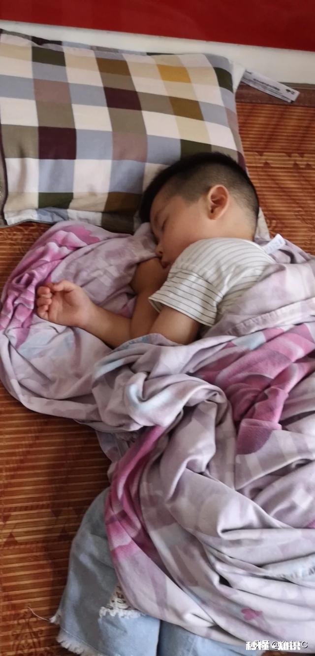 回想小时候最幼稚的事情是什么