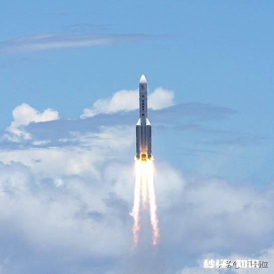 大型运输机能飞出地球大气层吗