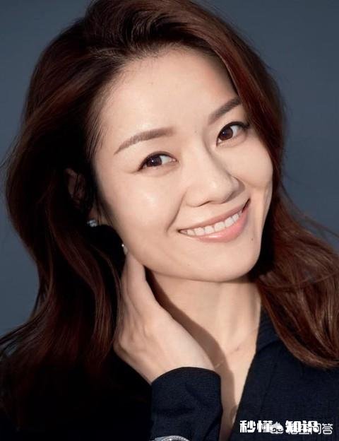 李娜和霍思燕魏大勋一起打网球一些体育明星为何转战娱乐圈