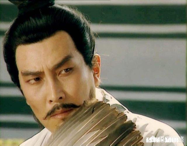 郭嘉是不是甩诸葛亮“八条街”