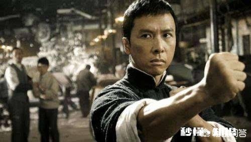 众星在港出席慈善晚宴，为何甄子丹一家愤然离场