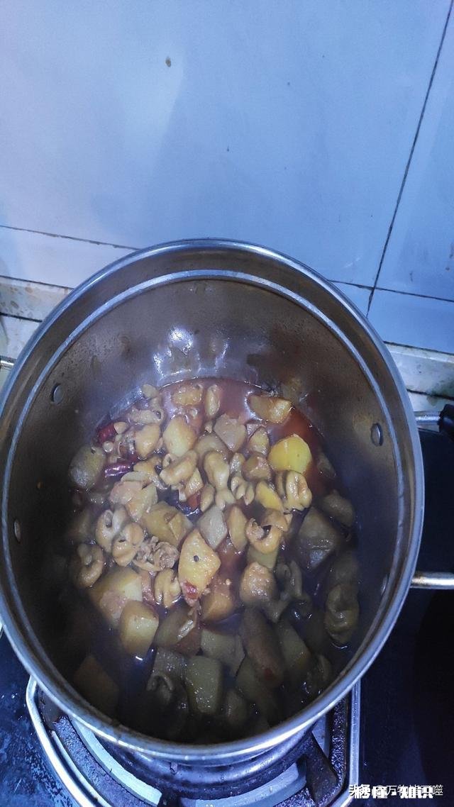 肥肠同什么搭配才更出彩