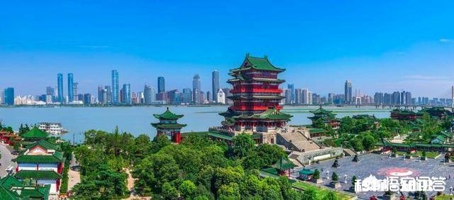 递交了辞工书,上级不批准,只能不要半个月工资和奖金提成自离,找劳动局有用吗