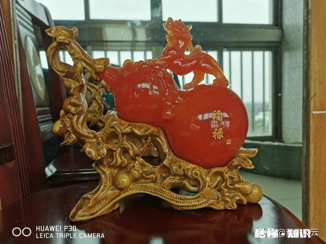 同事借了两千三把我拉黑！可以报警吗