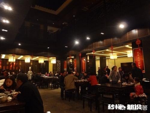 想开一家餐饮店，打算投资20万，需要注意什么