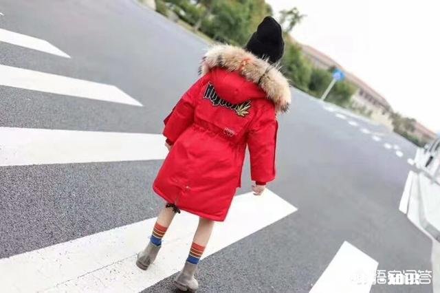 选购羽绒服，到底要不要有帽子呢你怎么看