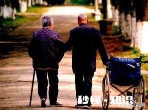 过年的时候你会帮父母整理穿戴新衣服吗