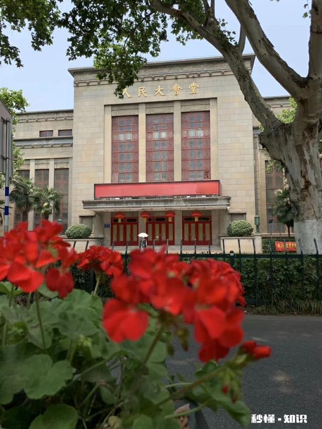 一家人两个大人，两个小孩，去丽江玩，有什么建议