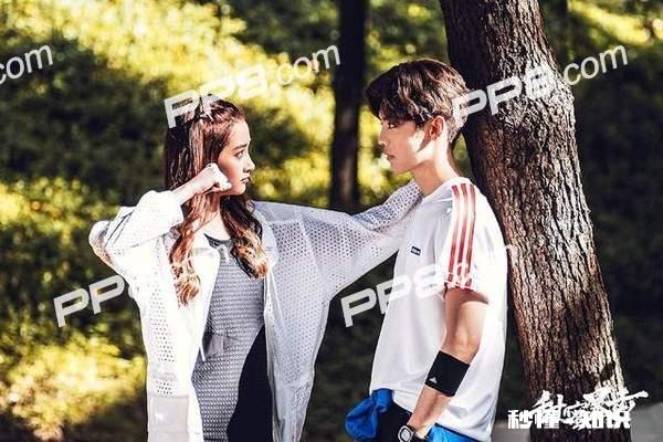 鹿晗和关晓彤算不算兄妹恋呢