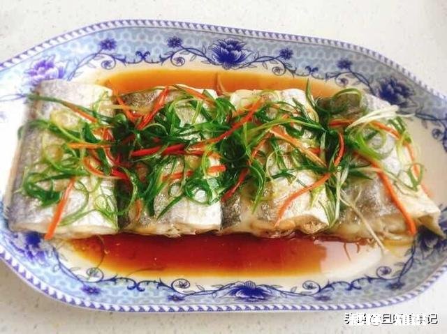 请问过节你们在家都做啥好吃的