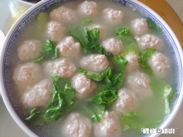 请问过节你们在家都做啥好吃的