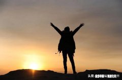 我喜欢一个女孩我该怎么向她表白教教我，她快要毕业了