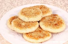 做烧饼芝麻怎么粘的牢固