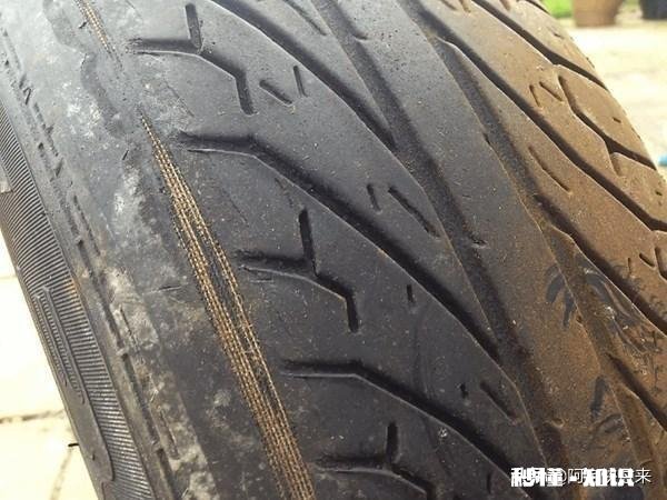 刚提新车，想问下一般汽车轮胎多久换一次，换什么轮胎好