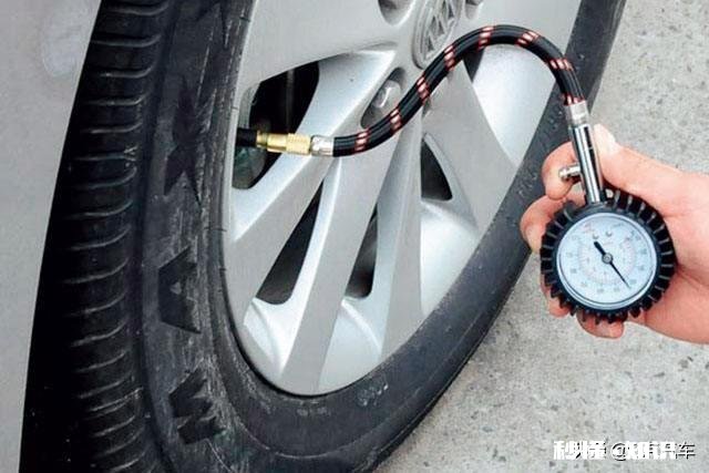 刚提新车，想问下一般汽车轮胎多久换一次，换什么轮胎好