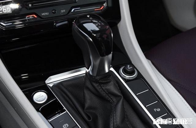 海外原版还在用扭力梁，为何全新速腾反而全系用上了独立悬架