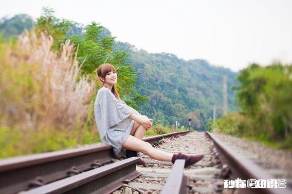 问女生们一个问题，假如你男朋友出轨了，但他很爱你，你会跟他提分手吗