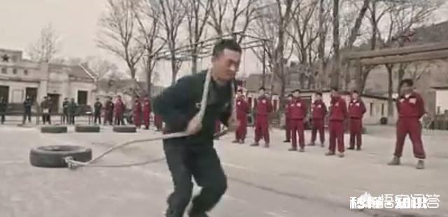 如何评价电影《攀登者》的“点将版”预告片