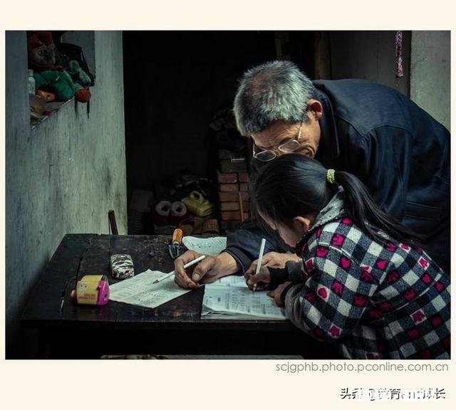 父母长年不在家，孩子由爷爷奶奶带，网瘾特别重，我该怎么办