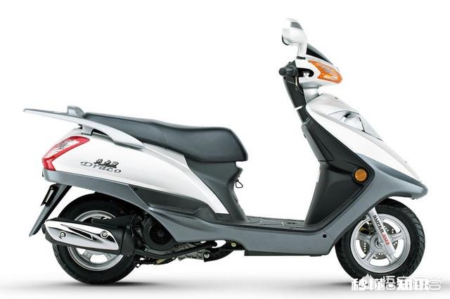 身高155cm女士,骑哪款踏板摩托车合适，价格在一万左右，天龙星，uy，飞度3推荐哪款