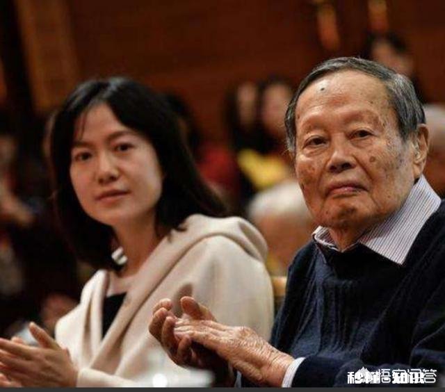 有钱男人选择妻子更看重哪点会喜欢20岁出头的小姑娘吗