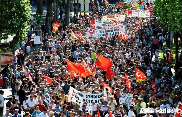 是不是在中国和日本加班现象很普遍，而在西方社会很少人加班