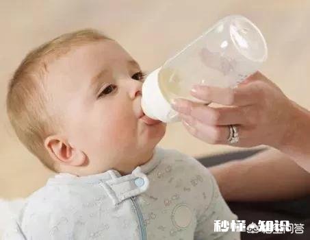 喂宝宝喝奶粉老是吐出来，各位宝妈有哪个牌子奶粉宝宝爱喝可以种草一下的呀太头疼了