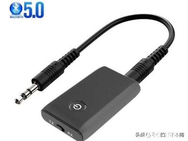 看电视的时候总有家人把手机音量调得很大，正常沟通不给予解决，该怎么办呢