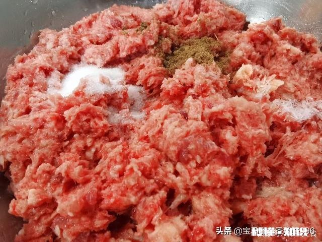 精肉水饺馅怎么调好吃