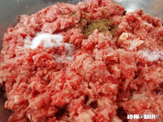 精肉水饺馅怎么调好吃