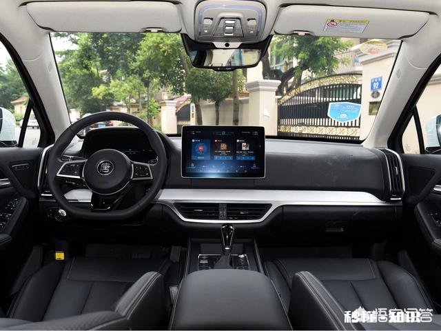 唐DM2599和CRV混动净驰版相比,选哪款比较好