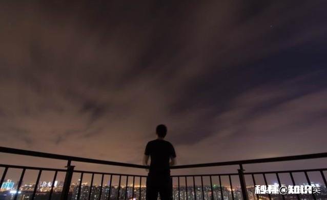 以爱之名向阳而生,你了解了什么是爱,面对逆境我们可以做些什么