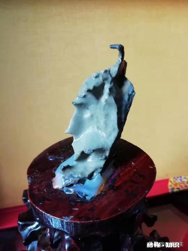 到一个新城市，找酒店景点用用什么方式找比较便宜呢