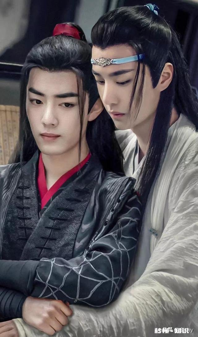 有肖战和王一博精美的图片可以分享一下吗，准备做锁屏