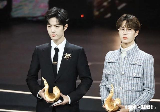 有肖战和王一博精美的图片可以分享一下吗，准备做锁屏