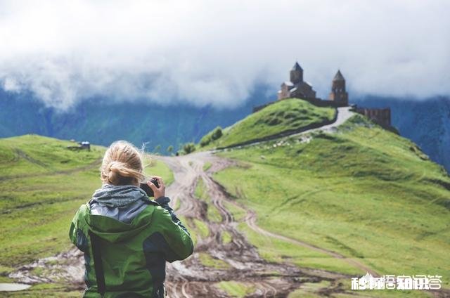 摄影不挣钱，我们该不该放弃摄影呢