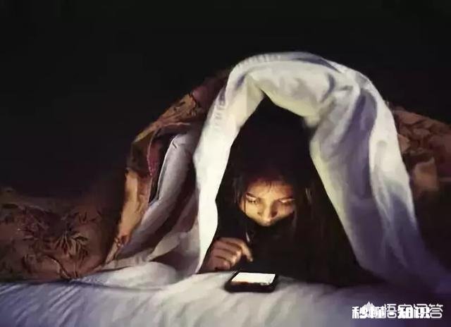 每次“挤痘痘”滋出的白色物质，是什么东西呢如何祛痘