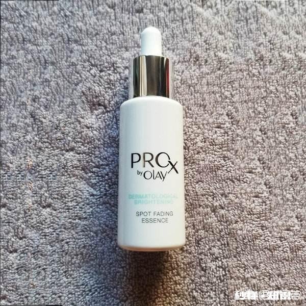 每次“挤痘痘”滋出的白色物质，是什么东西呢如何祛痘