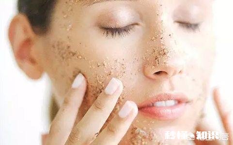 每次“挤痘痘”滋出的白色物质，是什么东西呢如何祛痘