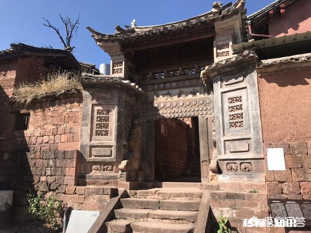 10月带爸妈从山东潍坊自驾到云南，有哪些吃住玩的攻略吗注意事项或者建议吗