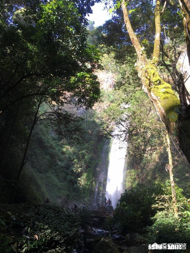 10月带爸妈从山东潍坊自驾到云南，有哪些吃住玩的攻略吗注意事项或者建议吗