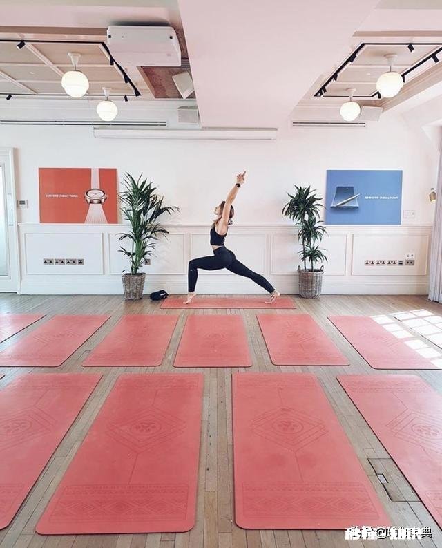 瑜伽垫块什么材料