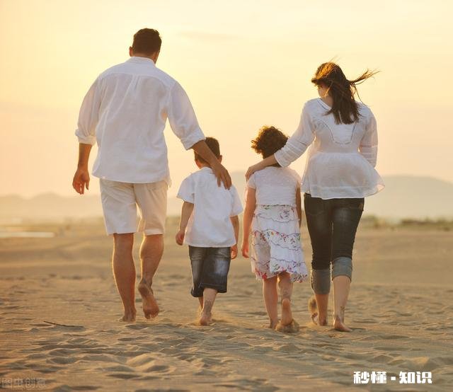 老公一直没有找到工作，看他每天郁闷不开心，我该怎么安慰他