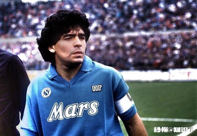 为什么有人说想看马拉多纳踢球风格球去利物浦看沙奇里