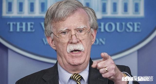 委内瑞拉小股军队叛变，被政府给镇压下去了，美国表示随时表示干预，各位怎么看